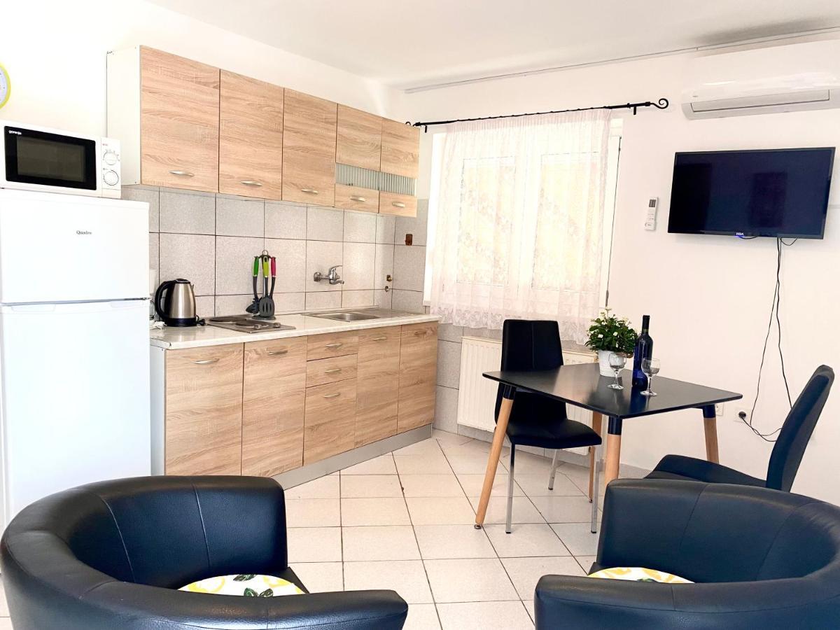 E & E Apartment Medulin Luaran gambar