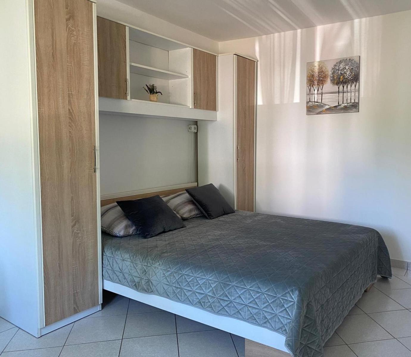E & E Apartment Medulin Luaran gambar