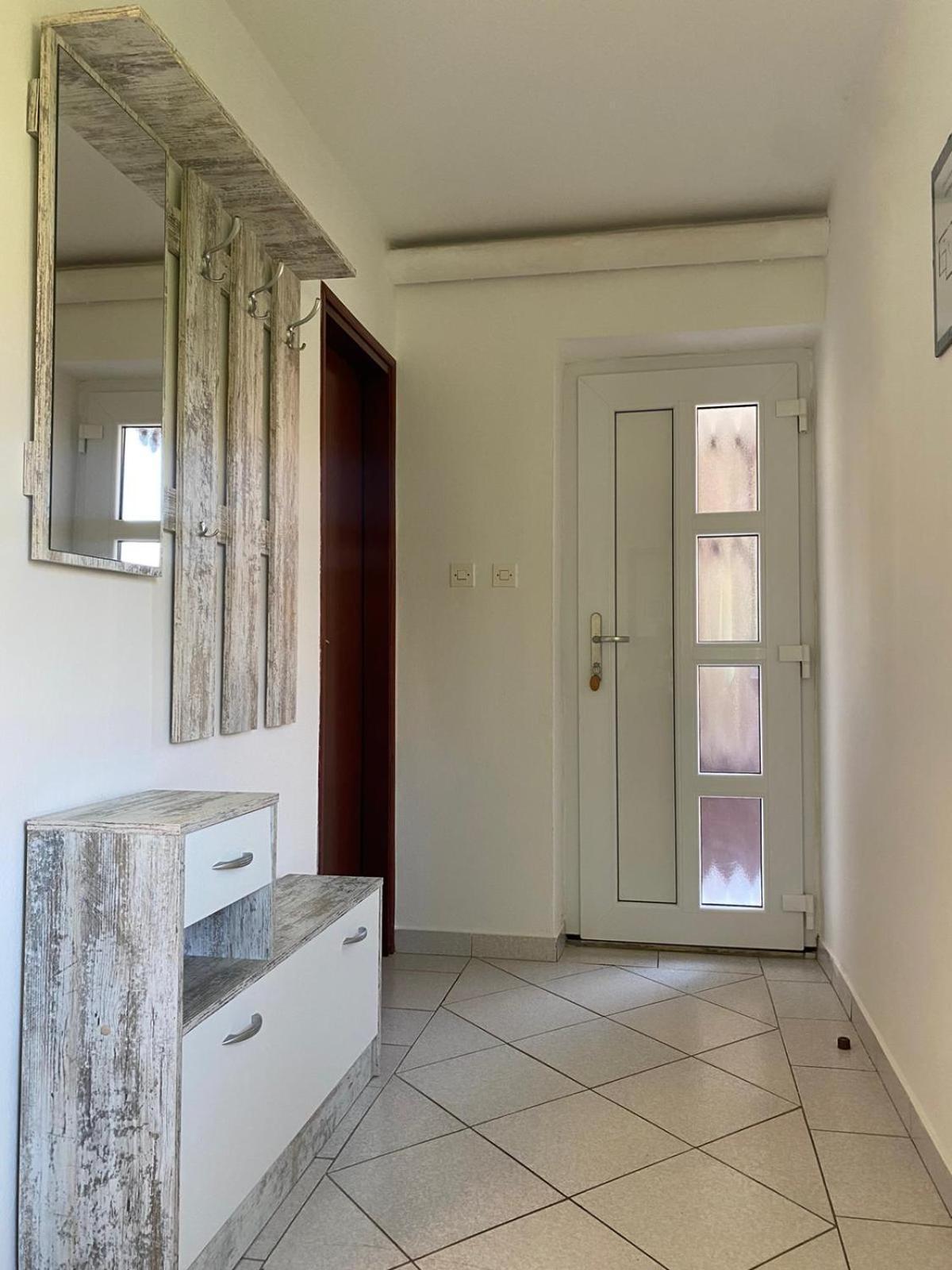 E & E Apartment Medulin Luaran gambar